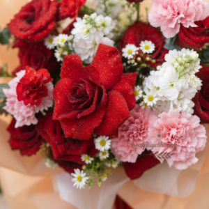 Giỏ hoa khai trương rực rỡ với dịch vụ hoa giá tốt gần đây, giúp sự kiện thêm phần trang trọng và ý nghĩa.