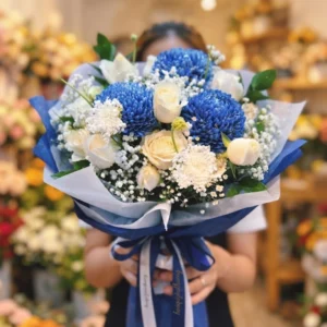 Khám phá bó hoa phong cách Hàn Quốc sang trọng, tinh tế tại Hoa Gửi Yêu Thương. Món quà hoàn hảo trao gửi tình cảm. Xem ngay tại shop hoa phong cách Hàn!