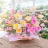 Bó hoa pastel tinh tế tại shop hoa tươi gần trung tâm thương mại