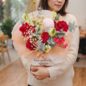 Giỏ hoa khai trương cao cấp thiết kế tại shop hoa tươi phong cách Hàn.